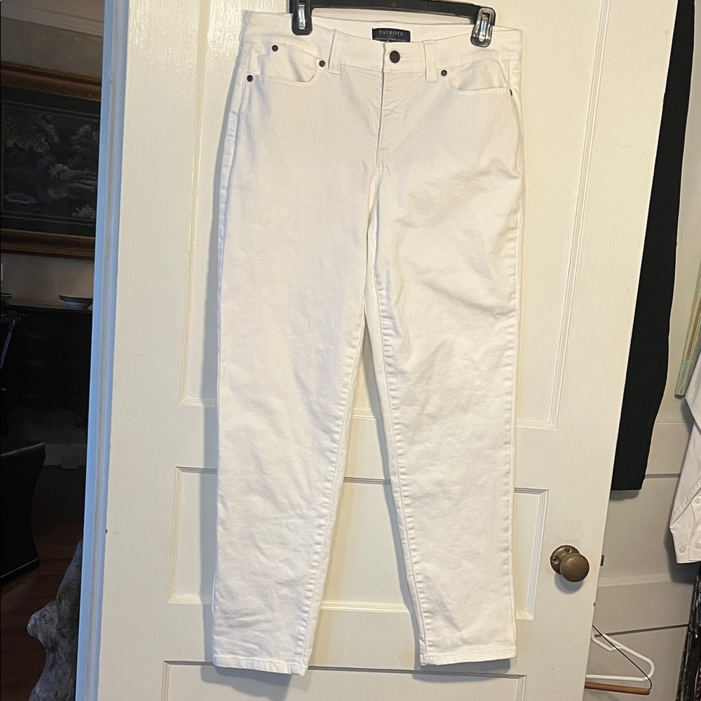 EUC Talbots Simply Flattering Women's Crisp White Straight Leg Jeans size 6